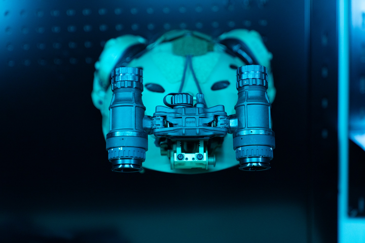 ACT in Black DTNVS MG | L3Harris Aviation Grade Unfilmed White Phosphor